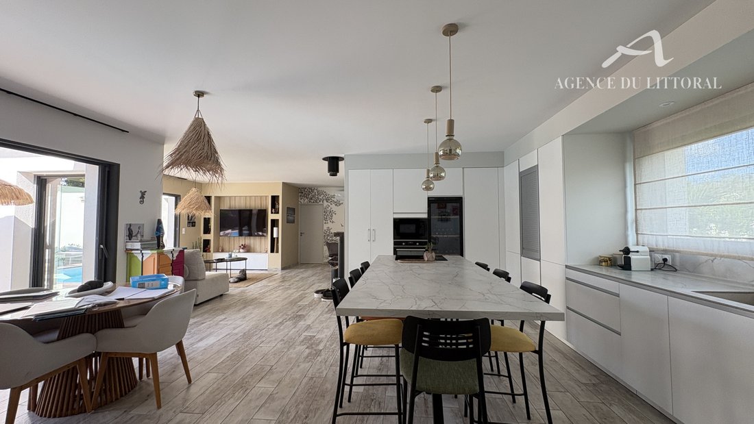 House in Ares, Nouvelle-Aquitaine, France 3 - 18493654