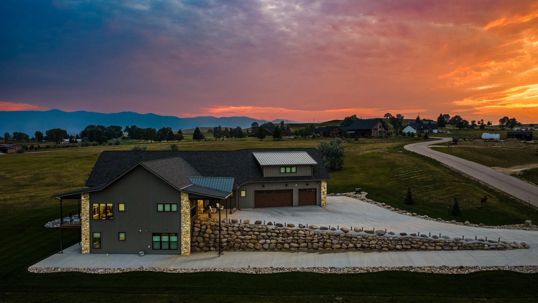 House in Sheridan, Wyoming, United States 2 - 18494985