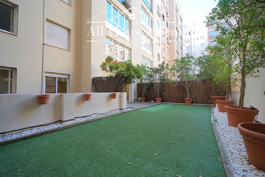 Apartment in Sarrià-Sant Gervasi, Barcelona, Spain 5 - 18493475