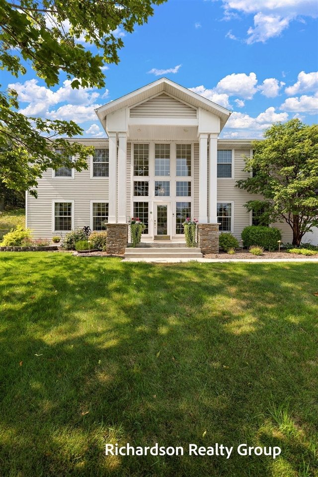 House in Fruitport Charter Township, Michigan, United States 3 - 18493029