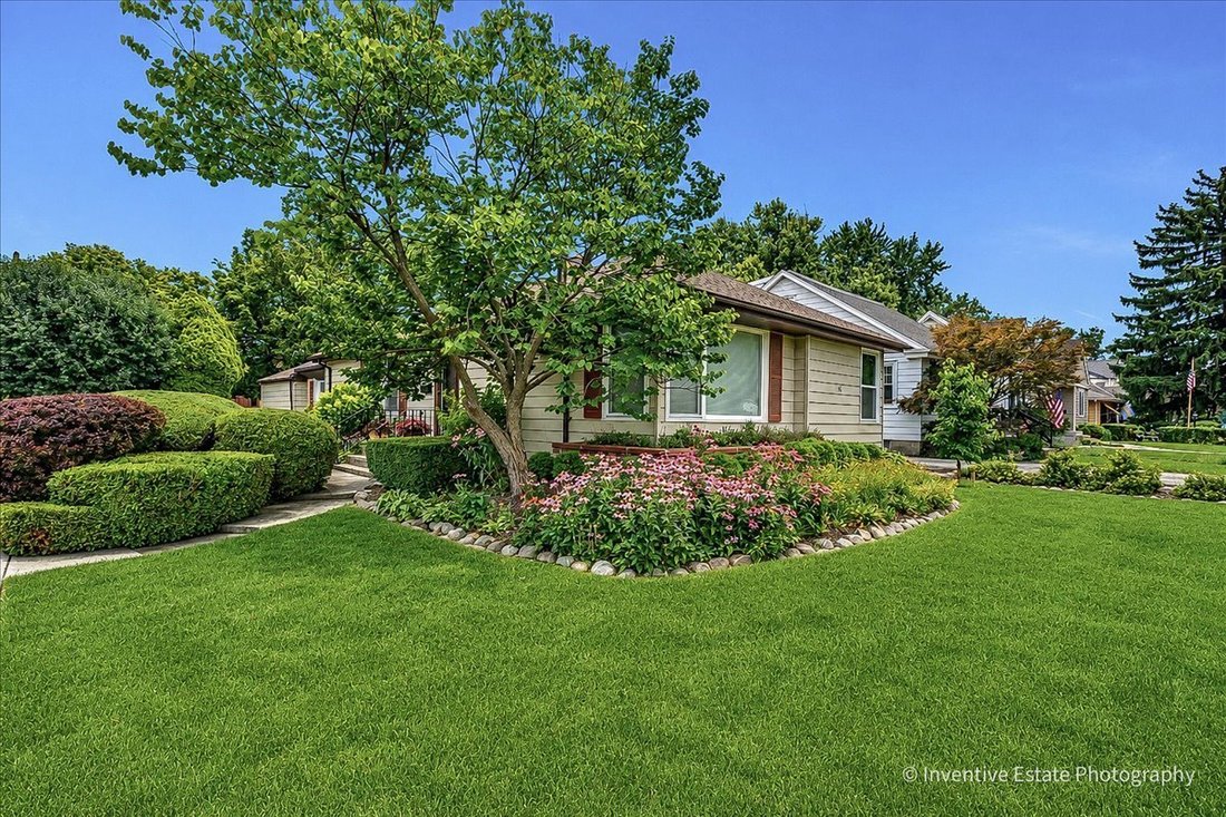House in Clarendon Hills, Illinois, United States 4 - 18494718