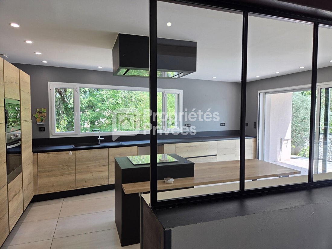 Villa in Malataverne, Auvergne-Rhône-Alpes, France 3 - 18495697