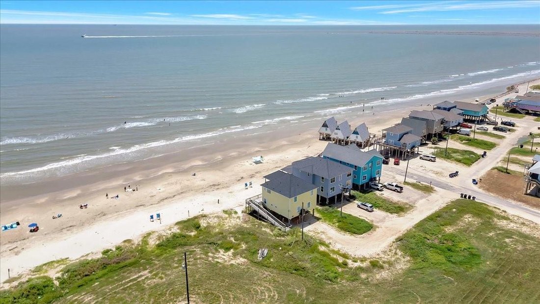 House in Freeport, Texas, United States 5 - 17621933