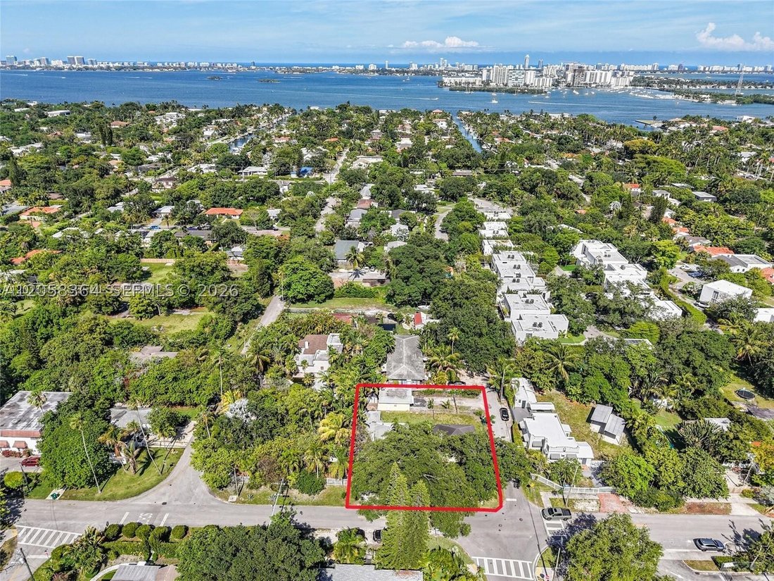 House in Miami, Florida, United States 1 - 18493481