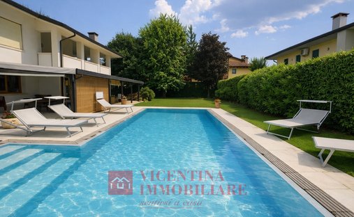 House in Costabissara, Veneto, Italy 1
