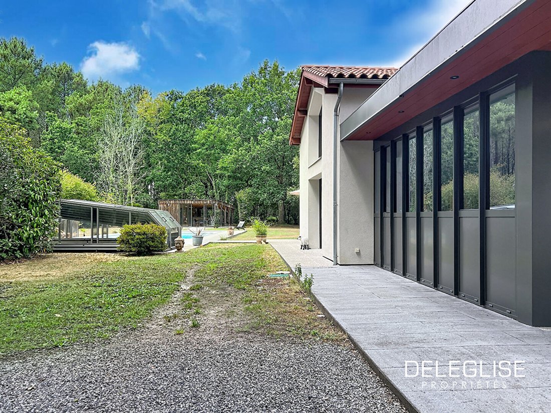 Villa in Sanguinet, Nouvelle-Aquitaine, France 4 - 18495655