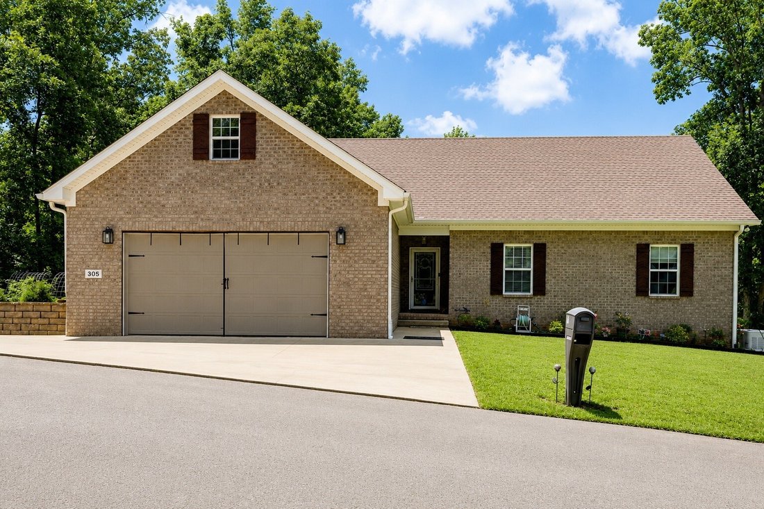 House in Smiths Grove, Kentucky, United States 1 - 18493871