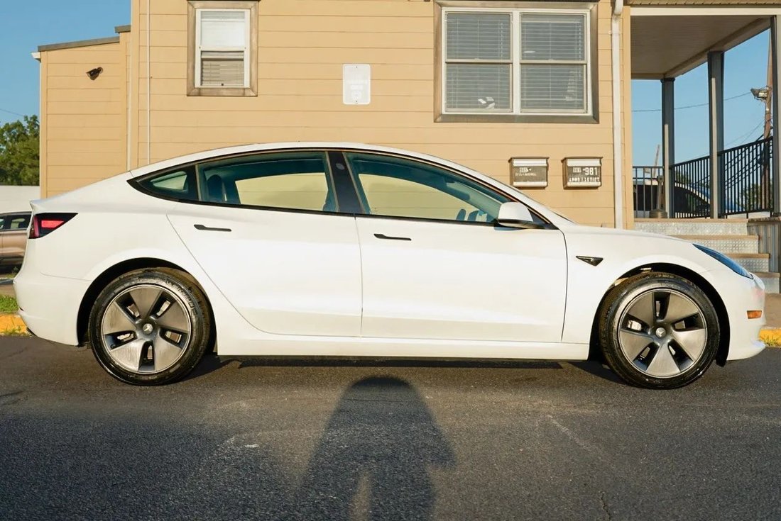 Sedan in Atlantic Highlands, NJ, United States 4 - 18495539
