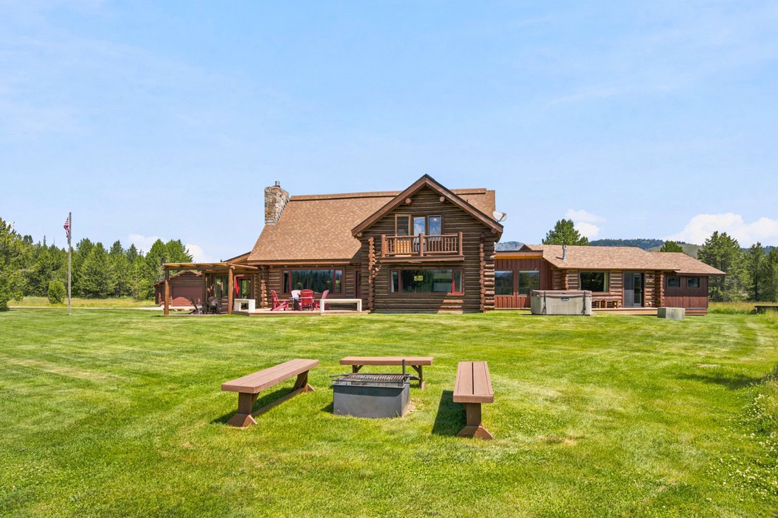 House in Stanley, Idaho, United States 4 - 18492875