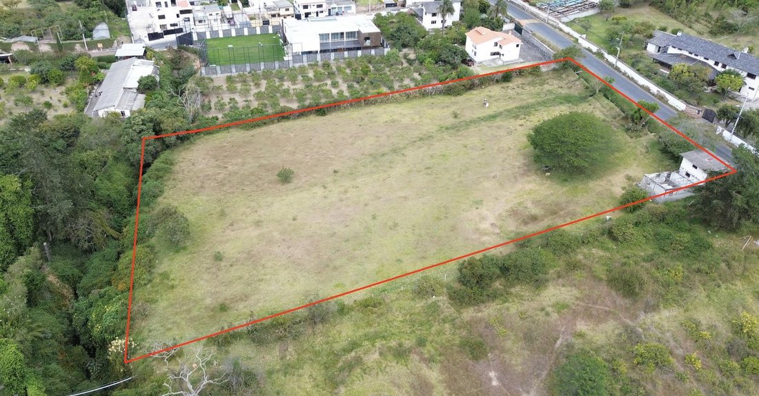 Land in Quito, Pichincha, Ecuador 1 - 18492573