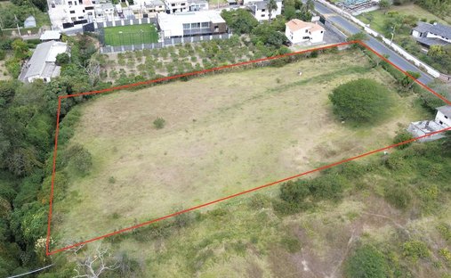 Land in Quito, Pichincha, Ecuador 1