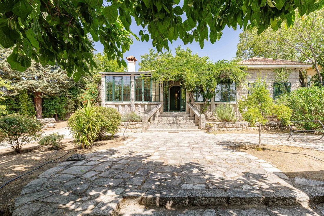 House in Hoyo de Manzanares, Comunidad de Madrid, Spain 1 - 18493896