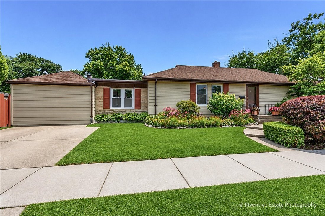 House in Clarendon Hills, Illinois, United States 1 - 18494718