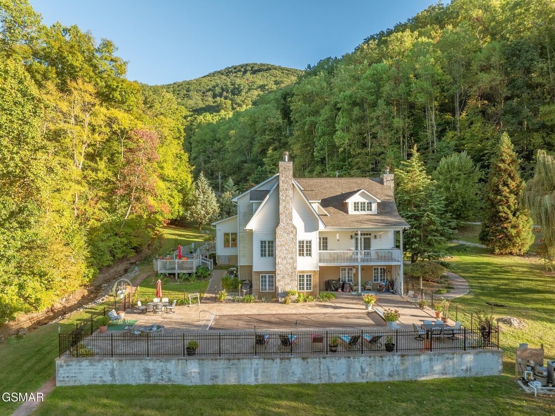 House in Sevierville, Tennessee, United States 1 - 18493686