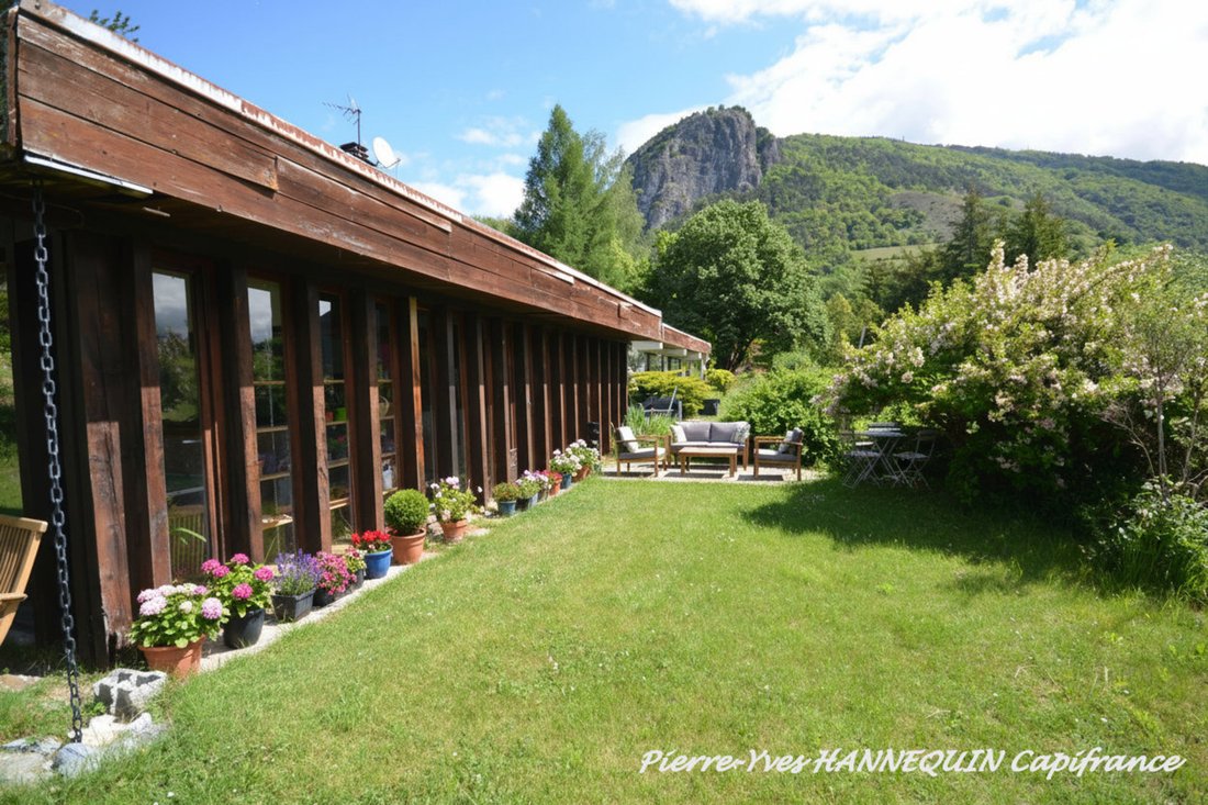 House in Salins-Fontaine, Auvergne-Rhône-Alpes, France 3 - 17989362