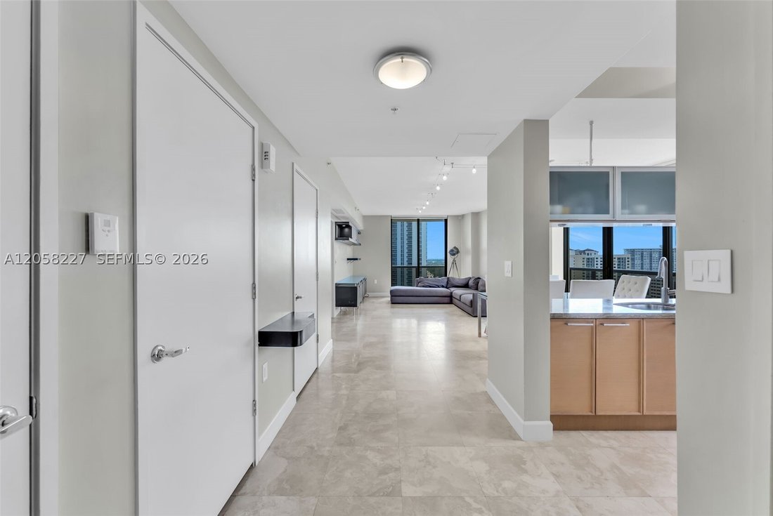 Condo in Golden Beach, Florida, United States 5 - 18493468
