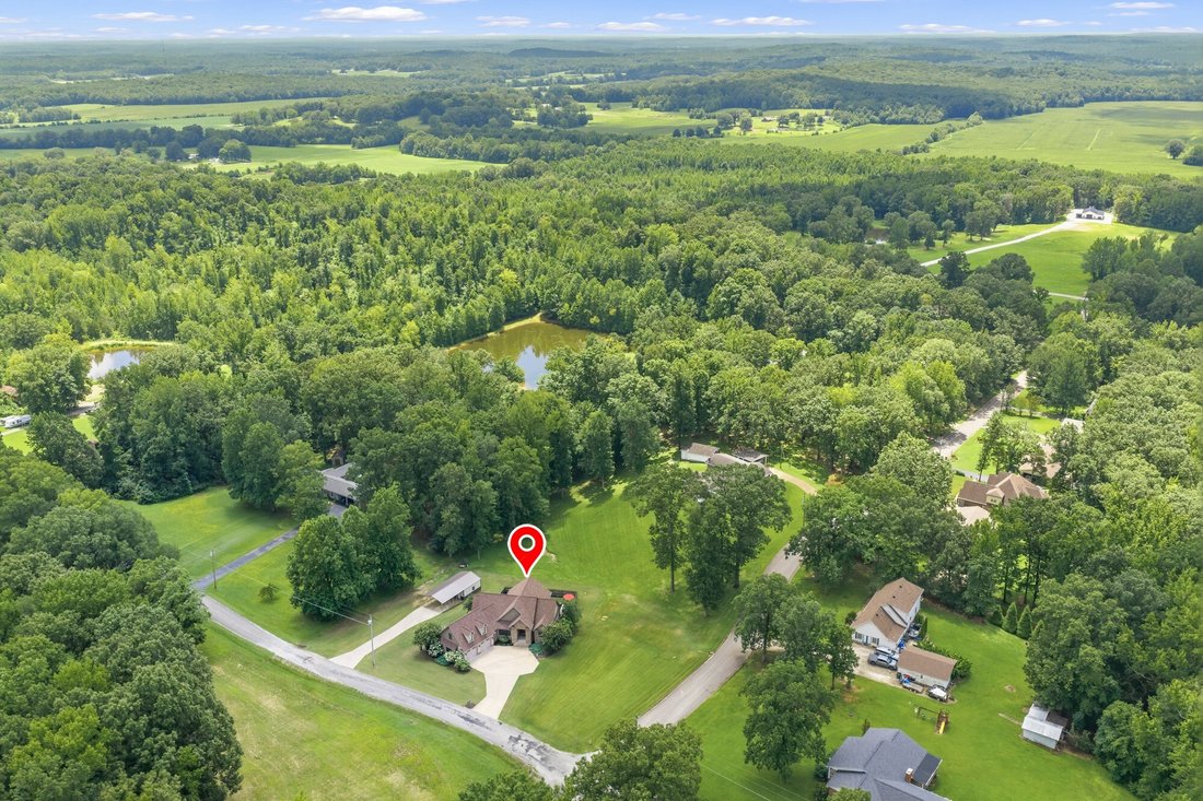House in Huntingdon, Tennessee, United States 3 - 18493867