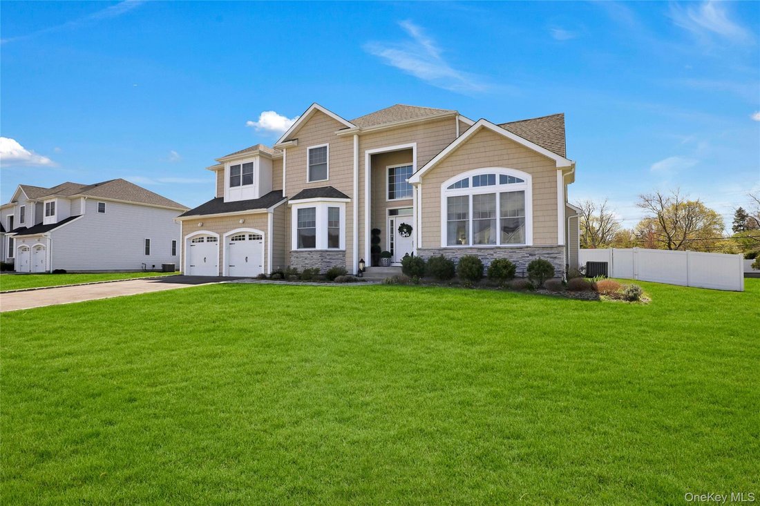 House in Greenlawn, New York, United States 2 - 18495053
