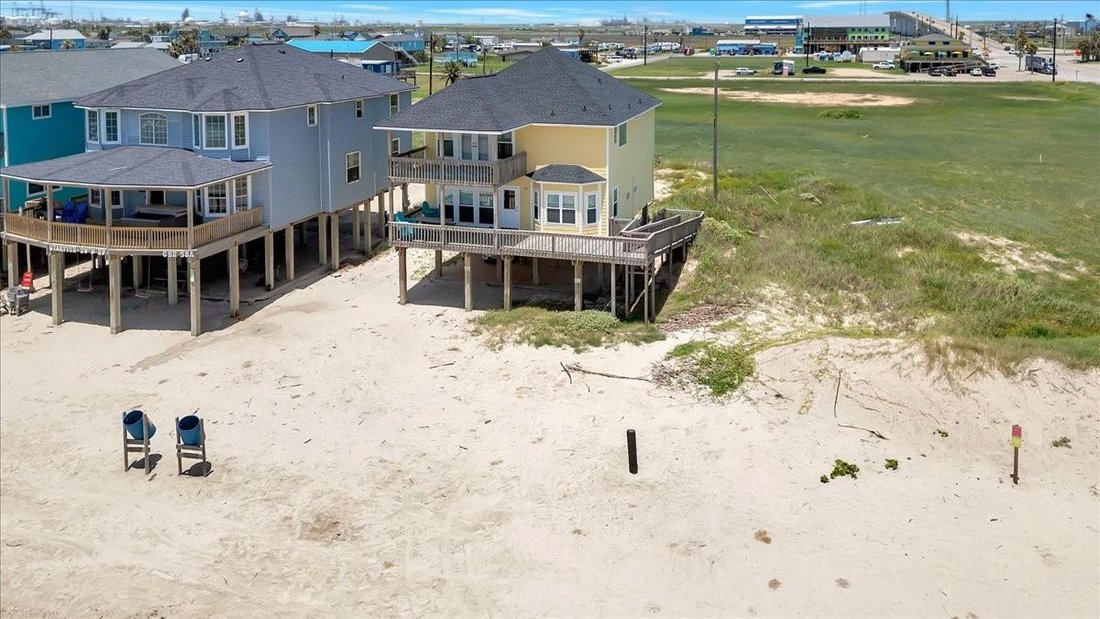 House in Freeport, Texas, United States 2 - 17621933