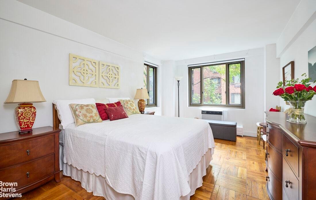 House in New York, New York, United States 3 - 18493921