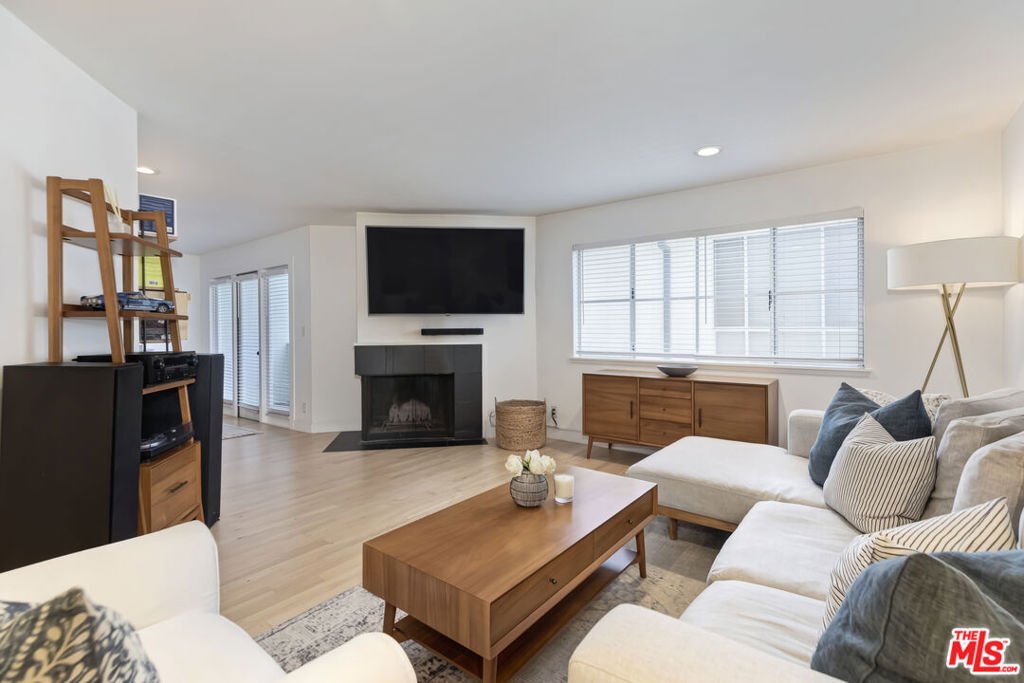 Condo in Santa Monica, California, United States 3 - 18494419