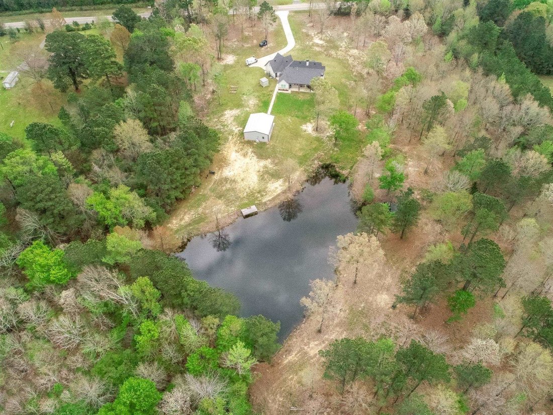 House in De Berry, Texas, United States 4 - 17792028