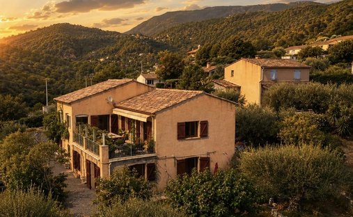 Villa in Saint-Blaise, Provence-Alpes-Côte d'Azur, France 1