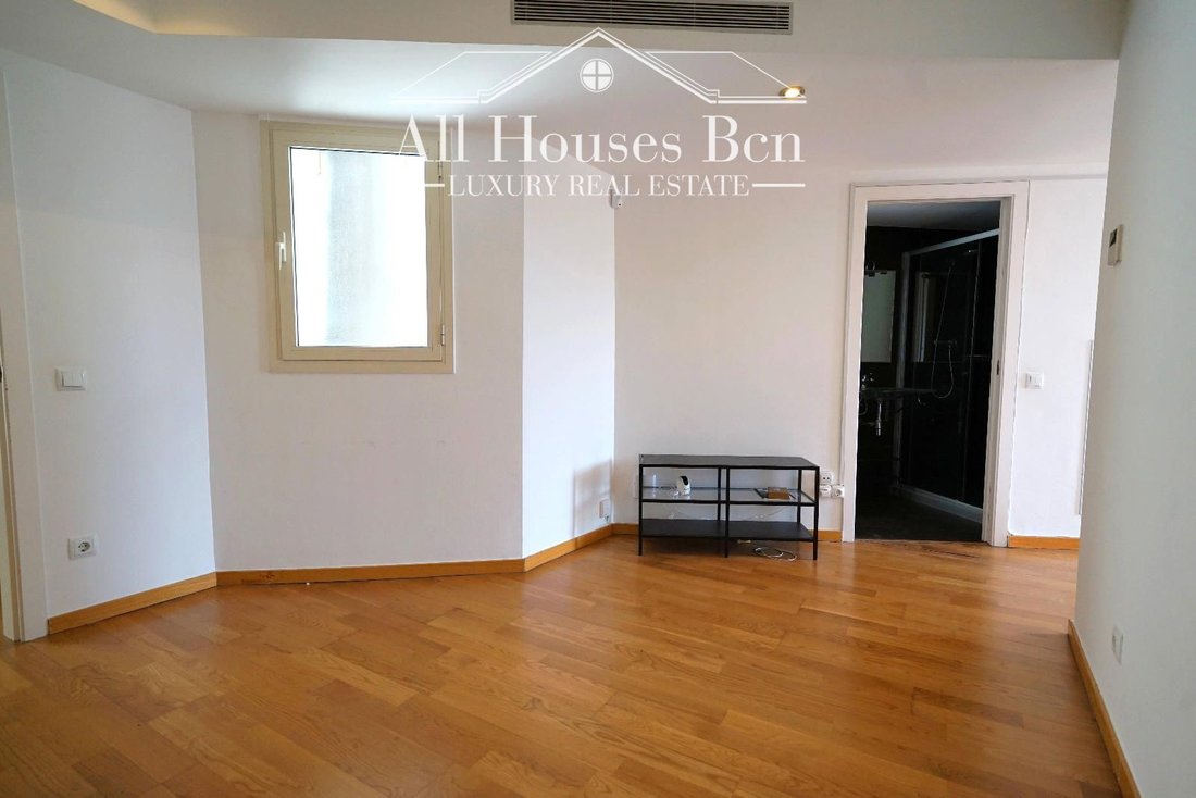 Apartment in Eixample, Barcelona, Spain 4 - 18493482