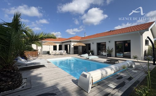 House in Ares, Nouvelle-Aquitaine, France 1