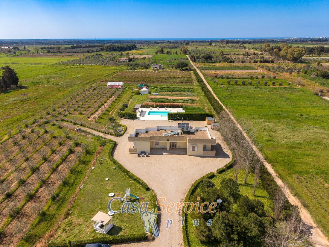 Villa in Matino, Apulia, Italy 2 - 18495332