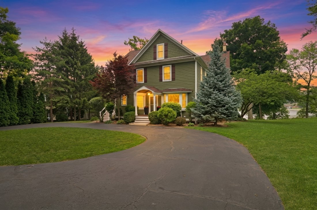 House in Antioch, Illinois, United States 5 - 18494735
