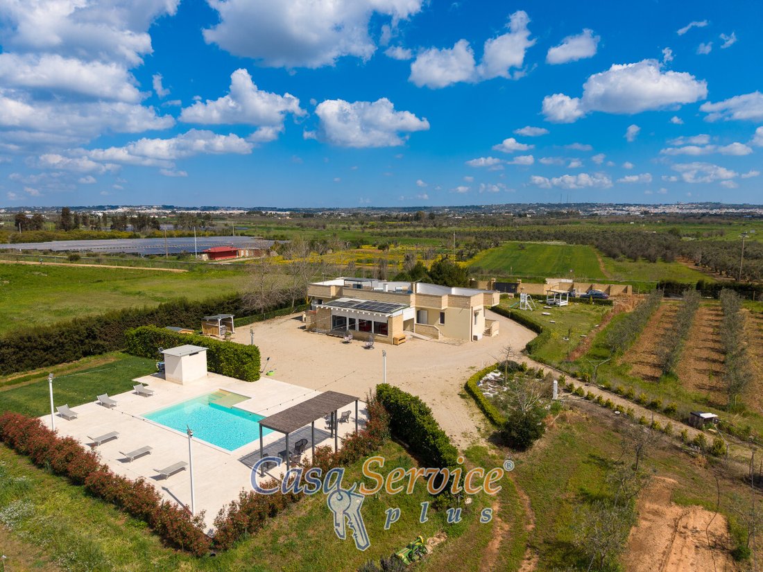 Villa in Matino, Apulia, Italy 1 - 18495332