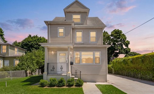 House in Village of Pelham, New York, United States 1