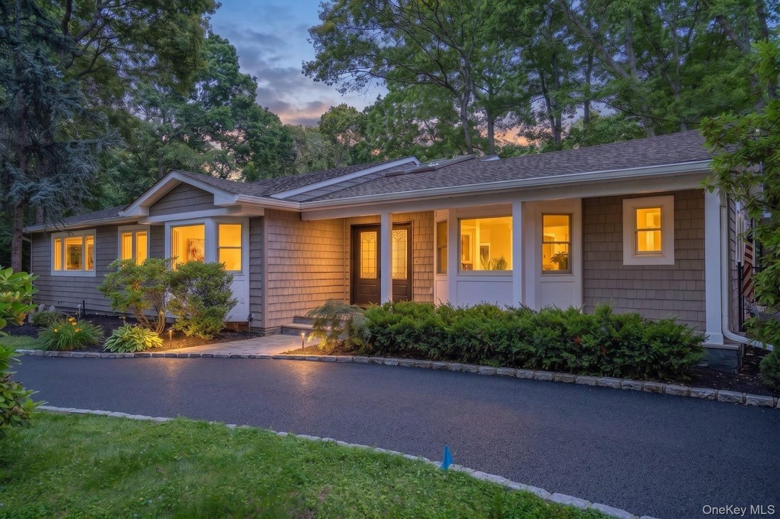 House in Melville, New York, United States 1 - 18273312