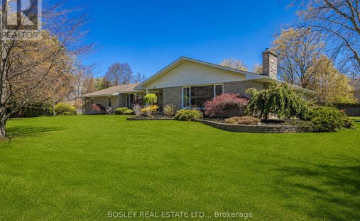 House in St. Catharines, Ontario, Canada 1