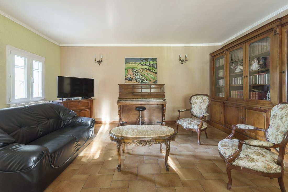 House in Le Tholonet, Provence-Alpes-Côte d'Azur, France 5 - 18496272