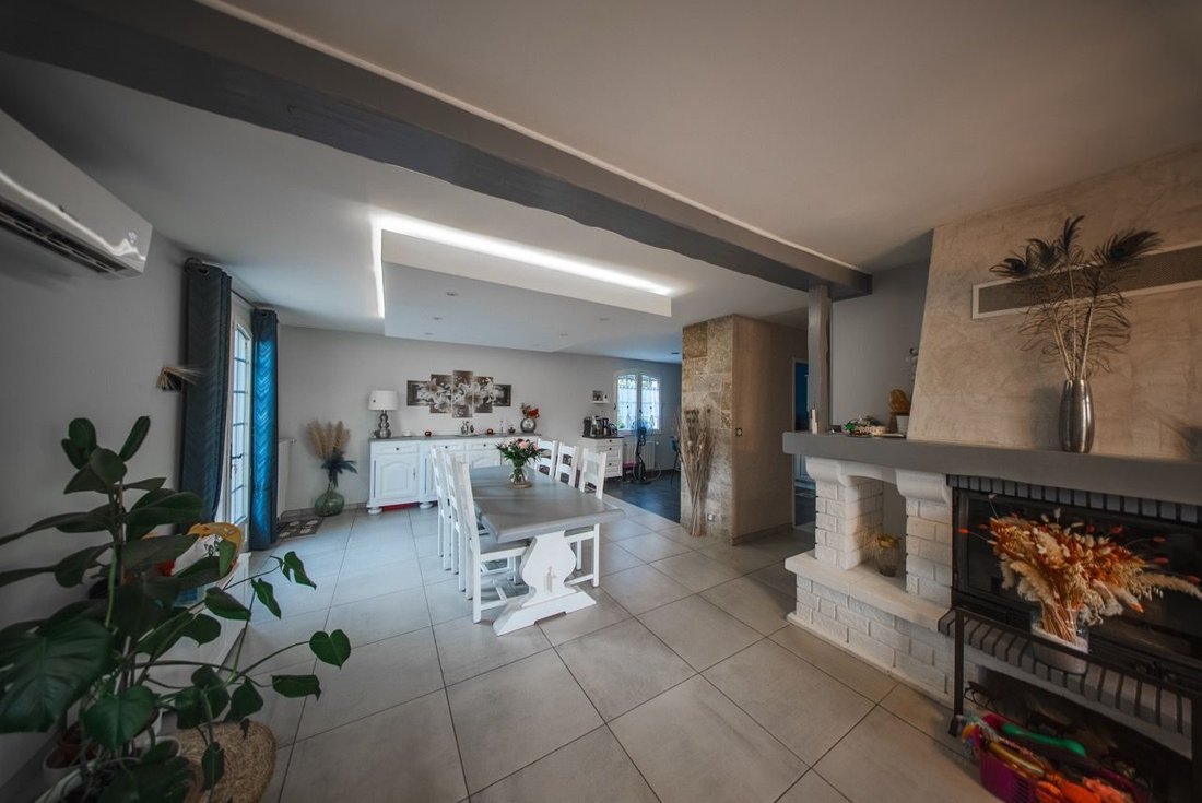 Maison à Chanonat, Auvergne-Rhône-Alpes, France 3 - 18496154
