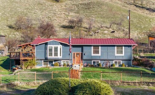 House in Rice, Washington, United States 1