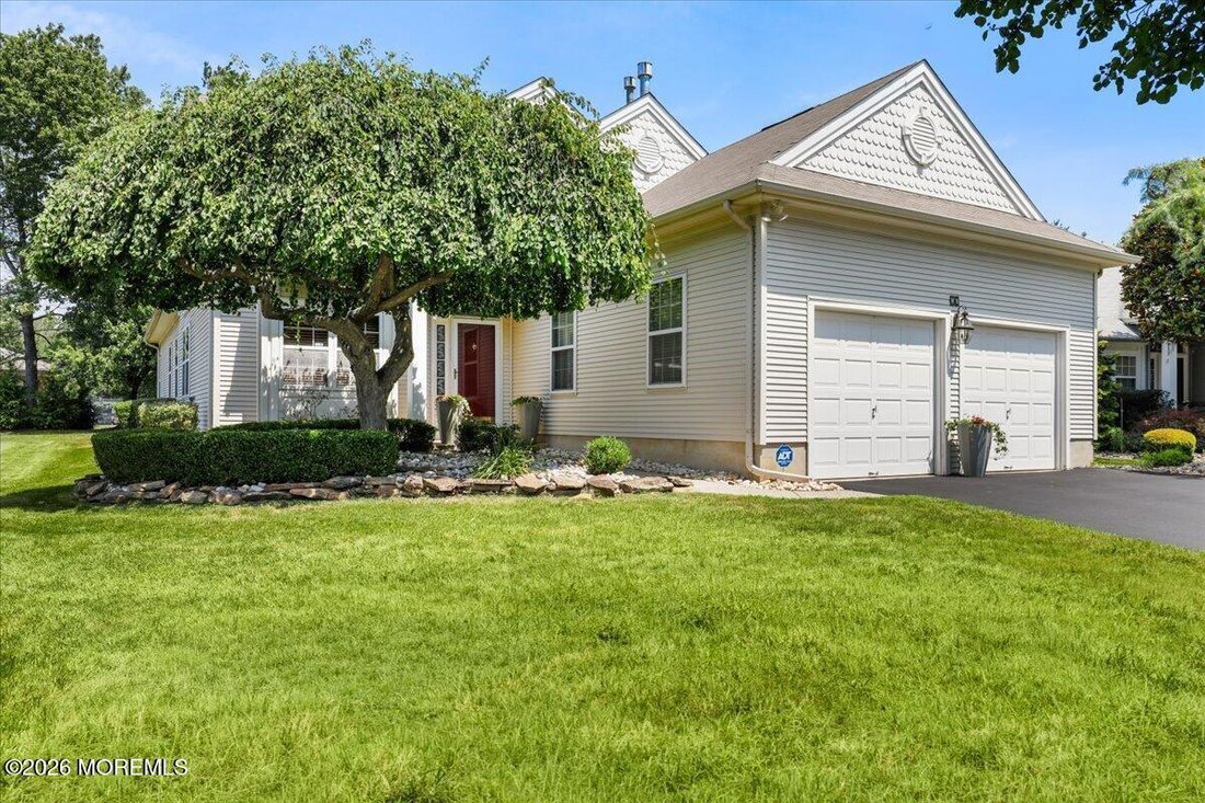 House in Manalapan Township, New Jersey, United States 1 - 18496522