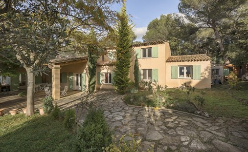 House in Le Tholonet, Provence-Alpes-Côte d'Azur, France 1