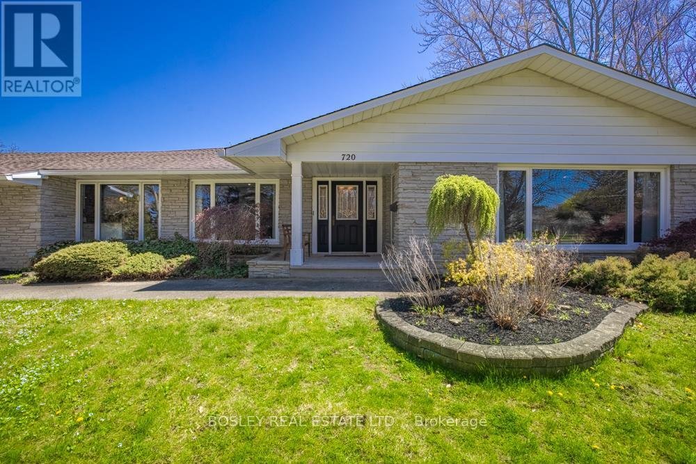 House in St. Catharines, Ontario, Canada 4 - 18495947