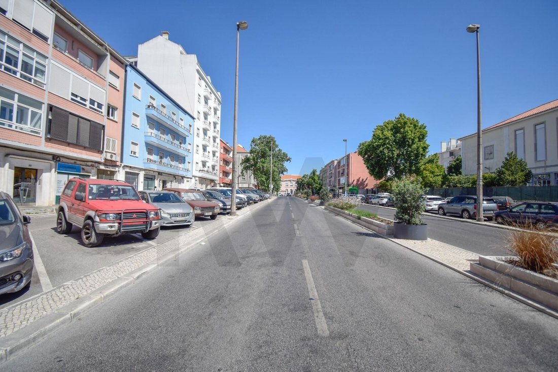 Alvalade, Lisbon, Portugal 5 - 18496722
