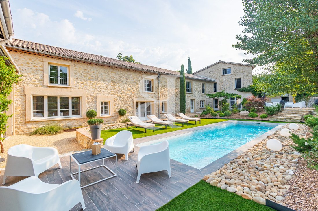 Country House in Mollans-sur-Ouveze, Auvergne-Rhône-Alpes, France 1 - 18496215