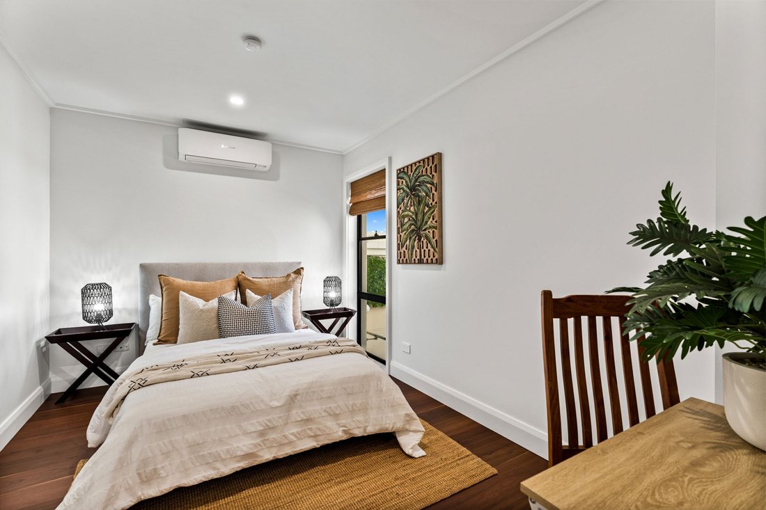 House in Hope Island, Queensland, Australia 3 - 18496065