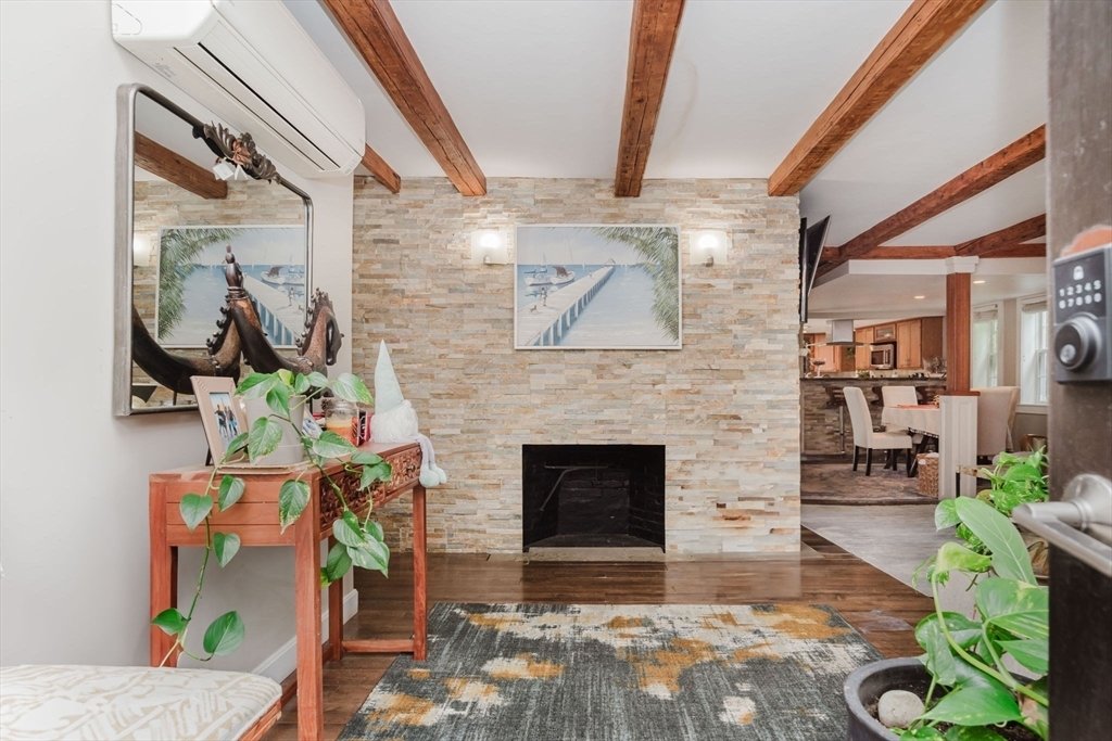 House in Hanover, Massachusetts, United States 2 - 18495983