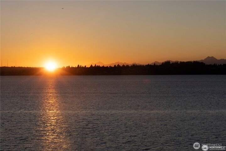 Condo in Kirkland, Washington, United States 3 - 18496389
