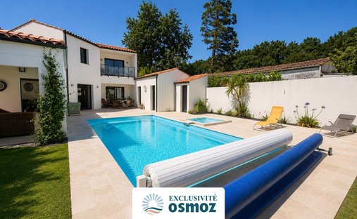 House in Breuil-Magne, Nouvelle-Aquitaine, France 1