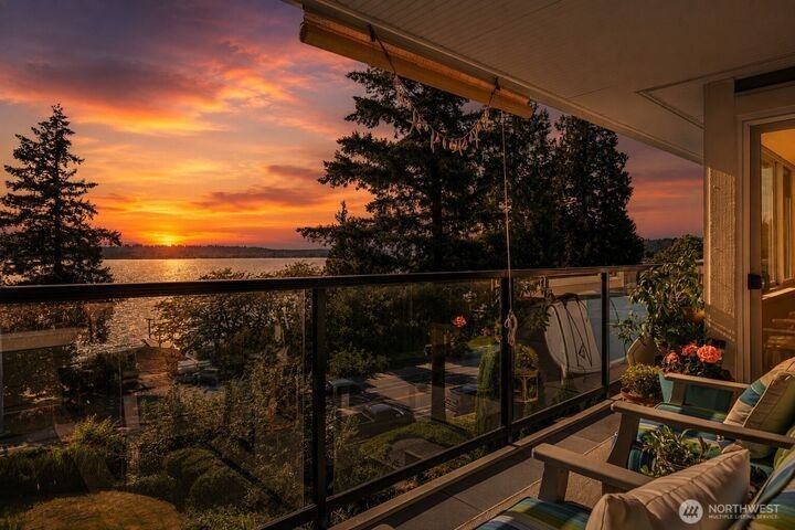 Condo in Kirkland, Washington, United States 1 - 18496389