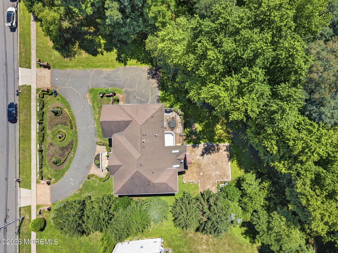 House in Freehold Township, New Jersey, United States 4 - 18496502