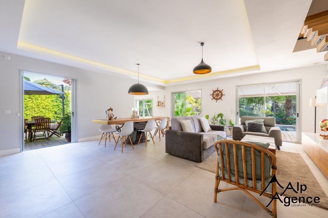 House in Les Cougoulins-Rastines, Antibes, France 4 - 18496221